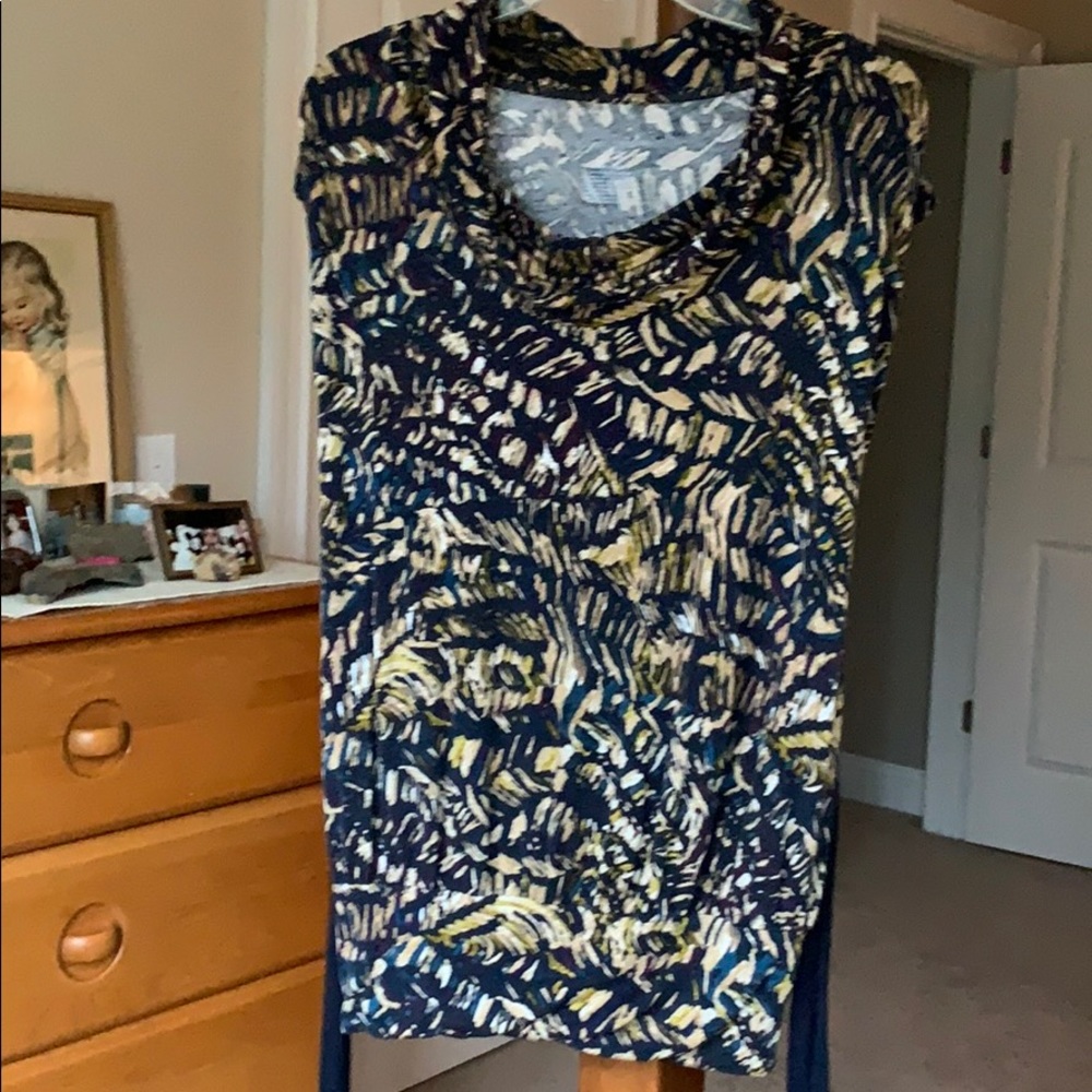 Liz Lange Maternity Print Top with Belt Size Small - Picture 2 of 7